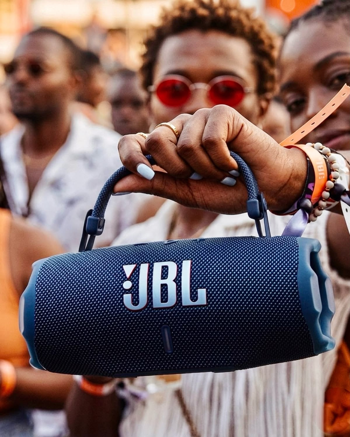 JBL Charge 6 – Enceinte Bluetooth Portable avec Son Puissant et Grande Autonomie